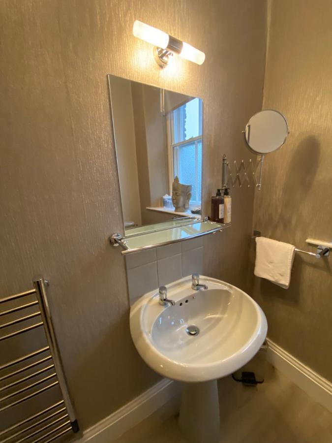 Merewyke Boutique Luxury Family Apartment Sleeps 4 , Central Location 윈더미어 외부 사진