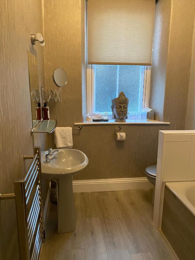 Merewyke Boutique Luxury Family Apartment Sleeps 4 , Central Location 윈더미어 외부 사진